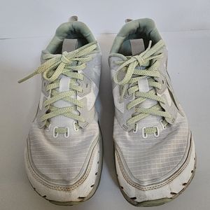 Altra Lone Peak 6 Women's White/Green Running Shoes Size 7.5